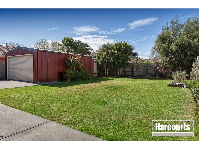 38 Cobblestone Avenue, Narre Warren South VIC 3805