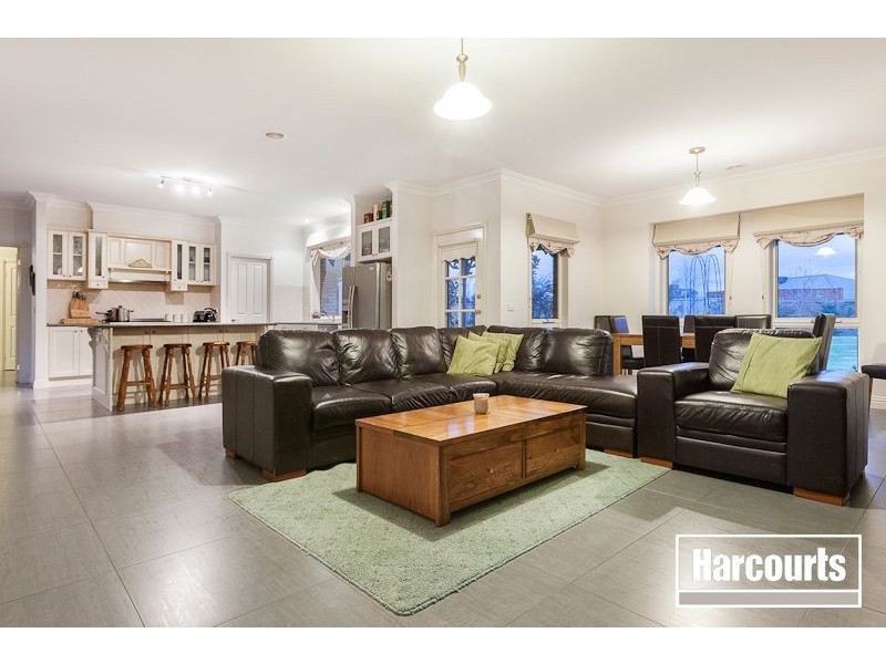 7 Coach House Lane, Beaconsfield VIC 3807