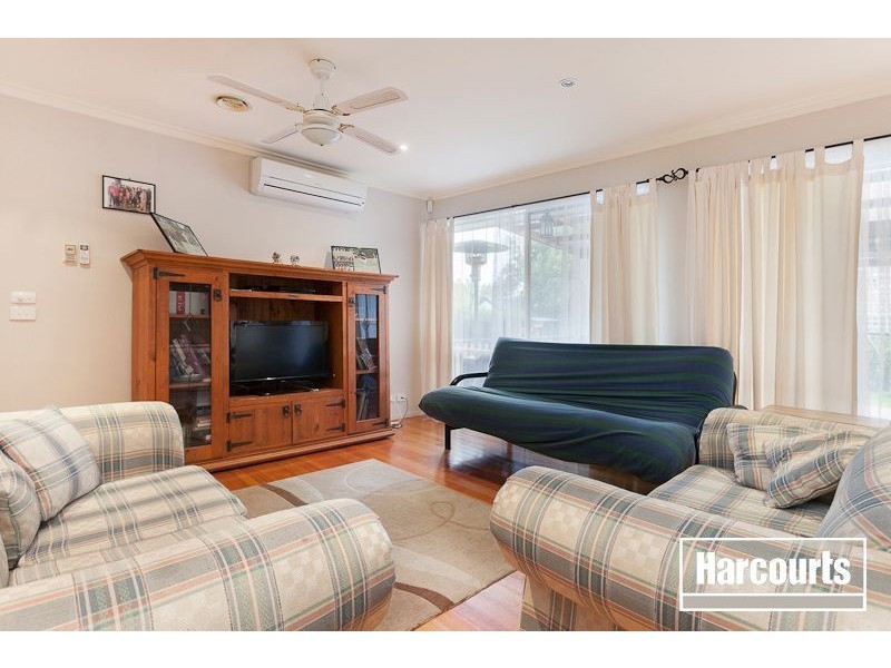 1 Ferncroft Court, Berwick VIC 3806