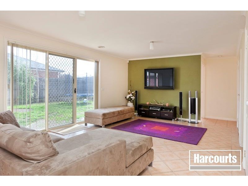 42 Tantallon Blvd, Beaconsfield VIC 3807