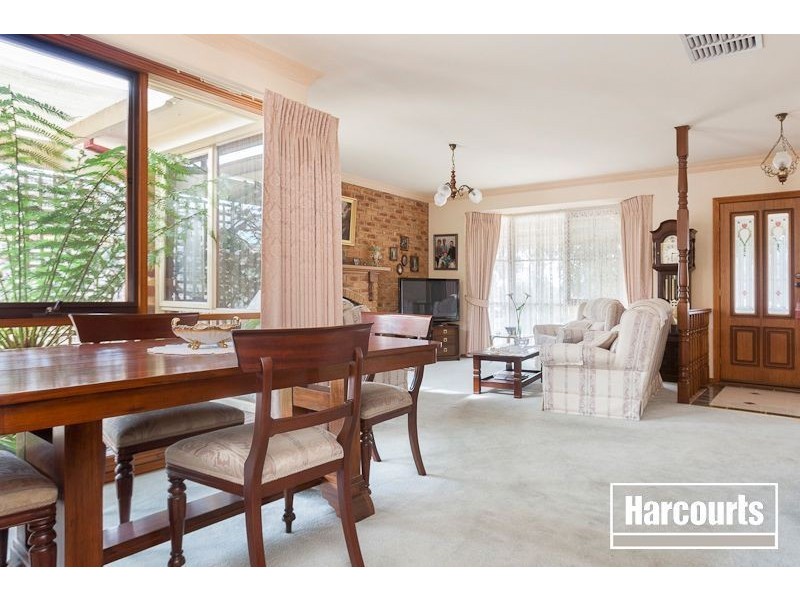 21 Tenandra Court, Berwick VIC 3806