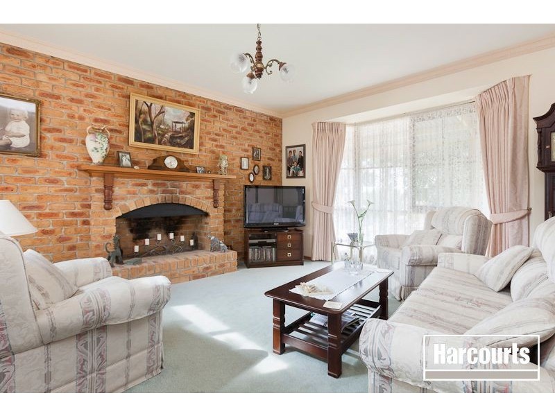 21 Tenandra Court, Berwick VIC 3806