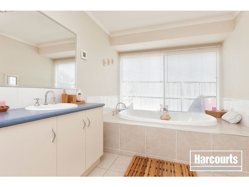 23 Riverglen Road, Berwick VIC 3806