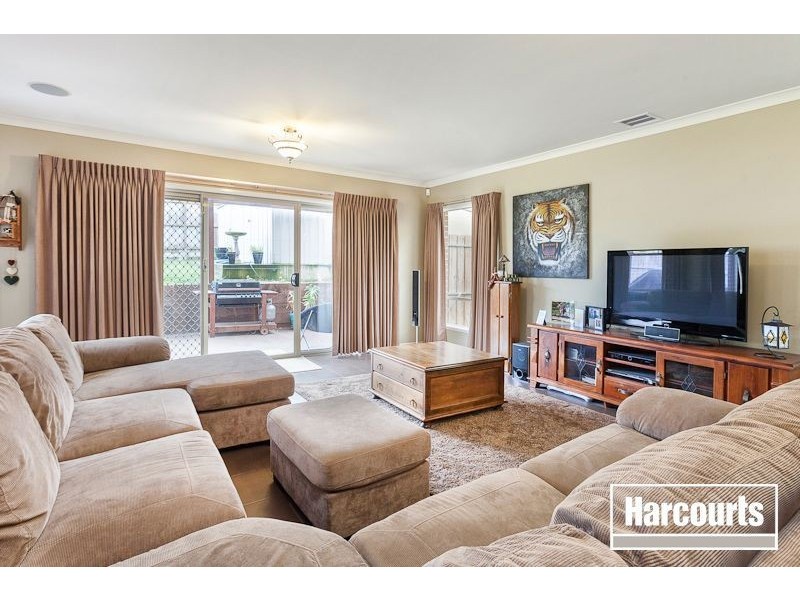 4 Highvale Crescent, Berwick VIC 3806