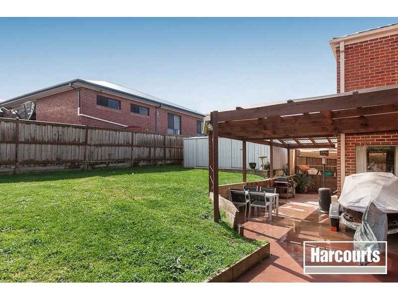 4 Highvale Crescent, Berwick VIC 3806