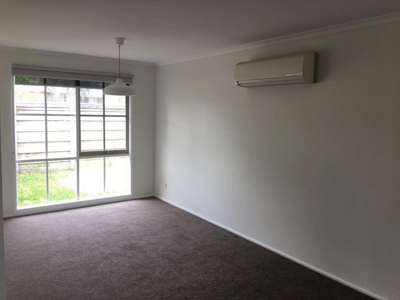 2/31 Florence Avenue, Berwick VIC 3806