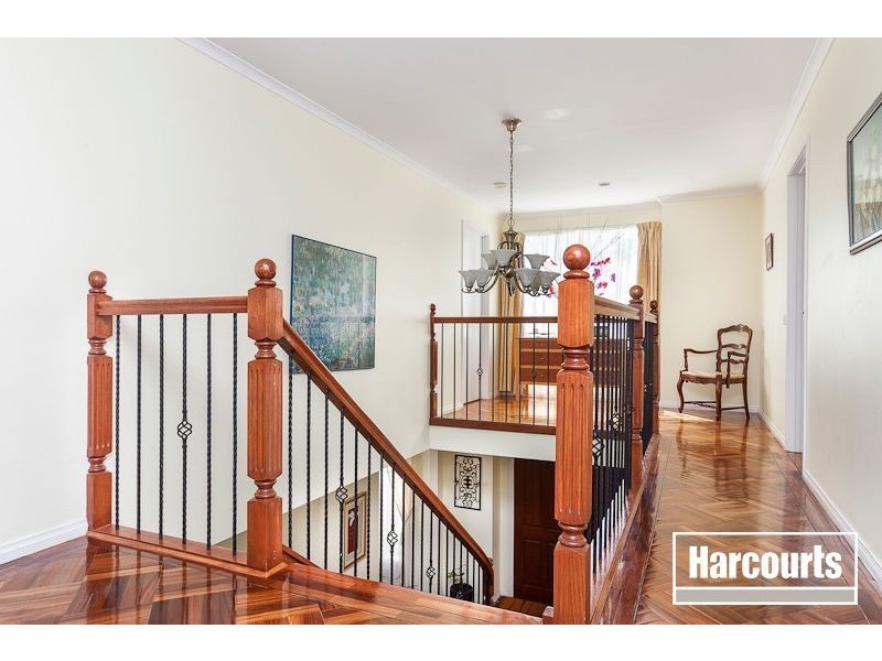 9 Whitehall Court, Narre Warren South VIC 3805