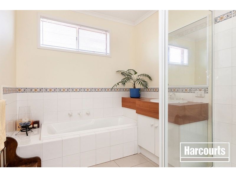 9 Whitehall Court, Narre Warren South VIC 3805