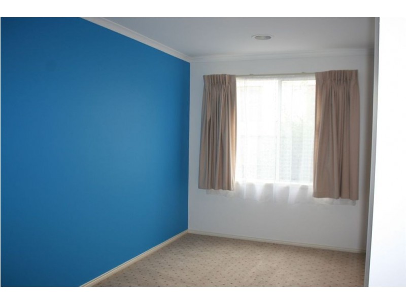 31 Kippenross Drive, Narre Warren South VIC 3805