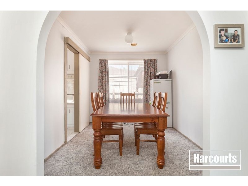 2 Michelle Drive, Berwick VIC 3806