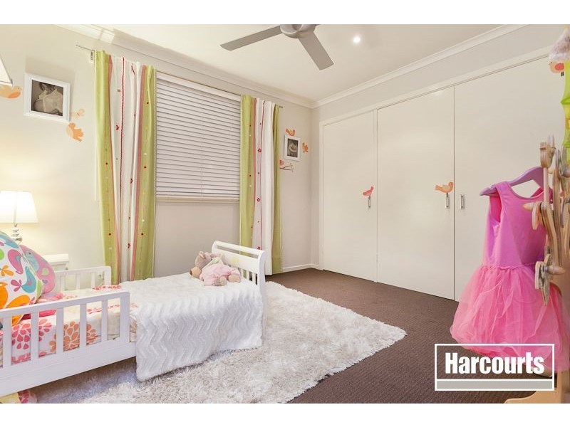 33 Chantell Avenue, Endeavour Hills VIC 3802