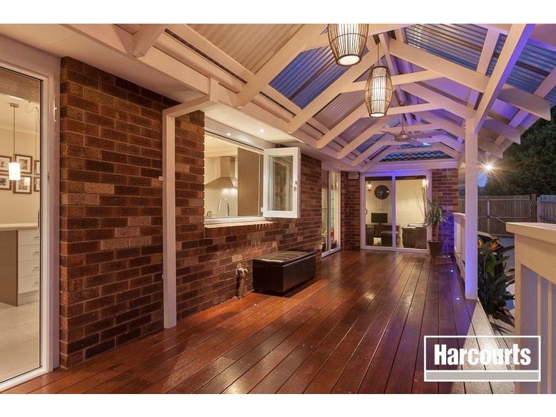 33 Chantell Avenue, Endeavour Hills VIC 3802