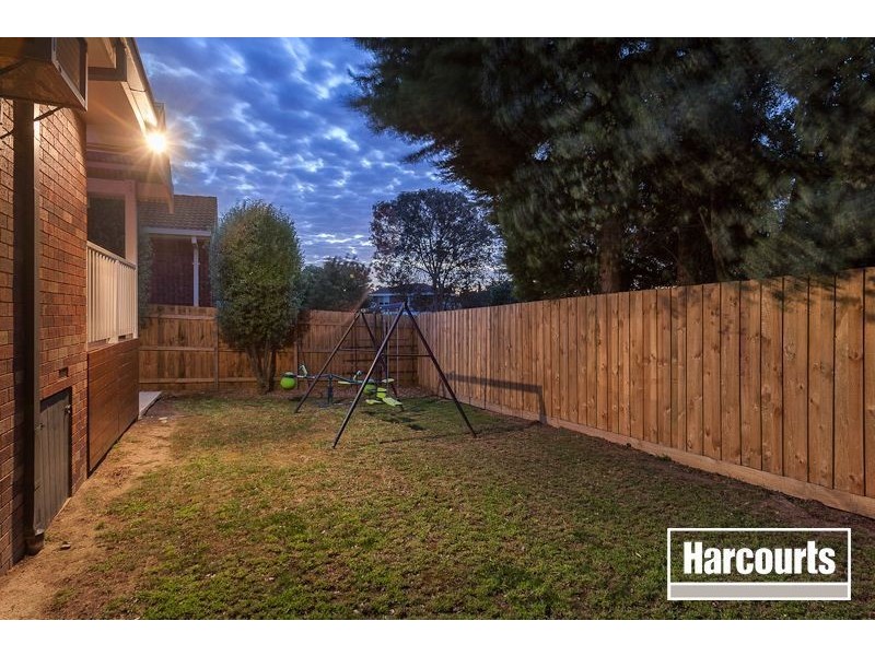 33 Chantell Avenue, Endeavour Hills VIC 3802