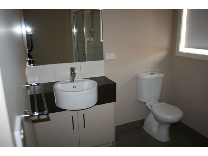 2 Cranbrook Circuit, Officer VIC 3809