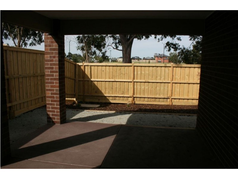 2 Cranbrook Circuit, Officer VIC 3809