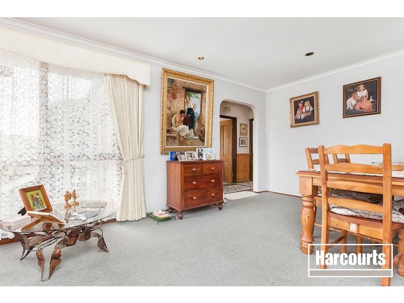 6 Walton Ctr, Narre Warren VIC 3805