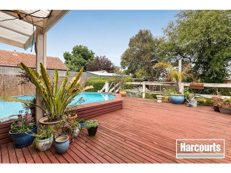 6 Walton Ctr, Narre Warren VIC 3805