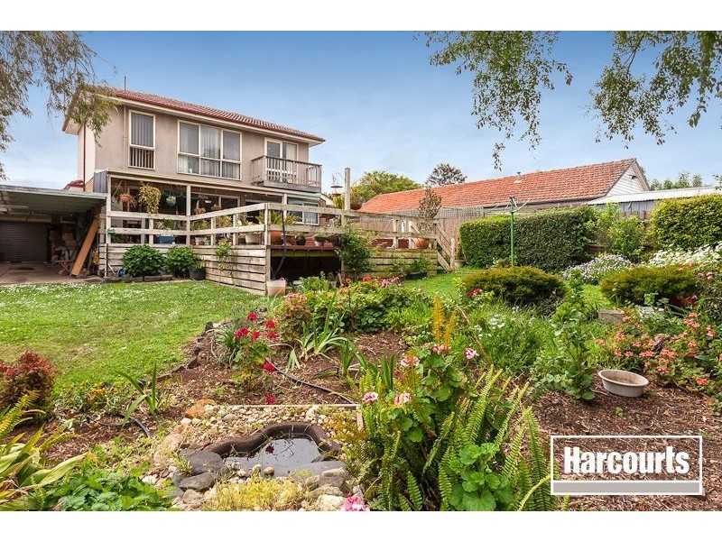 6 Walton Ctr, Narre Warren VIC 3805