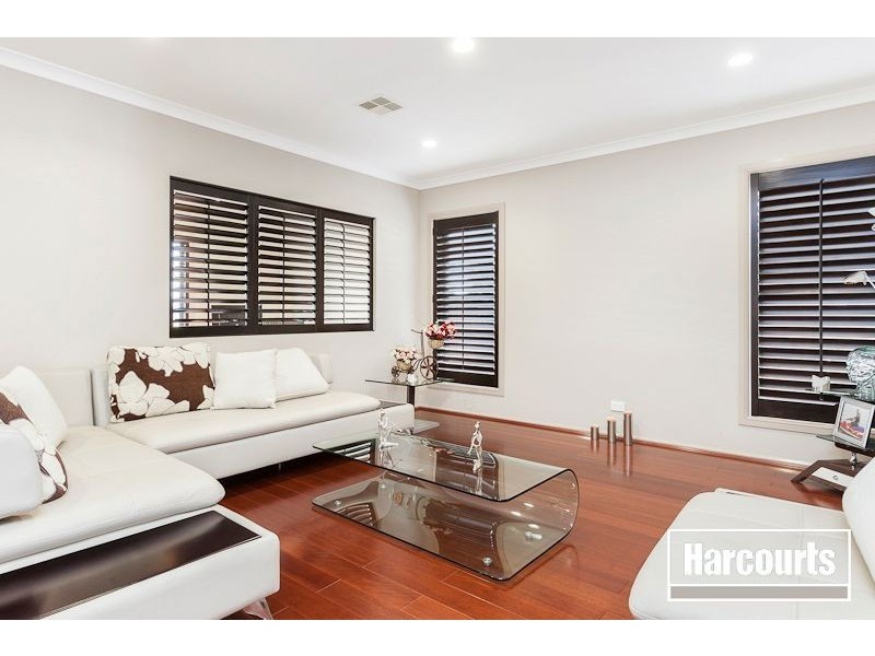 10 Limousin Crt, Berwick VIC 3806