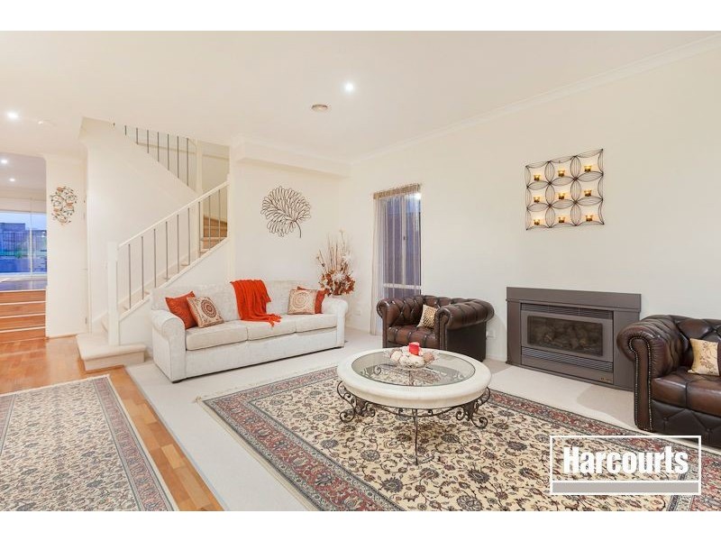 16 Piermont Drive, Berwick VIC 3806
