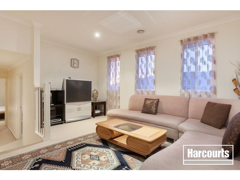 16 Piermont Drive, Berwick VIC 3806