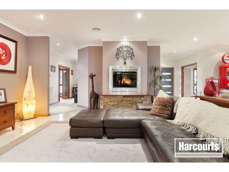 28 Woods Point Drive, Beaconsfield VIC 3807