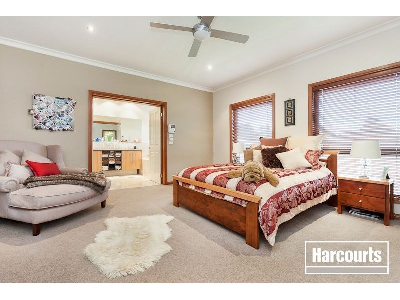 28 Woods Point Drive, Beaconsfield VIC 3807