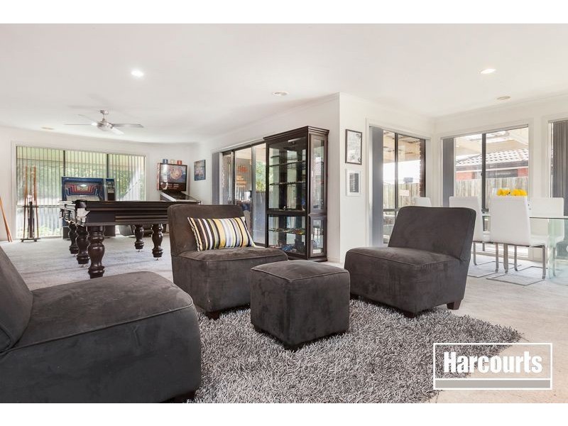 8 Pledger Close, Narre Warren South VIC 3805