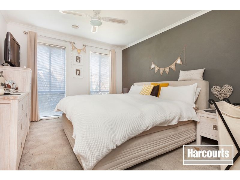 8 Pledger Close, Narre Warren South VIC 3805