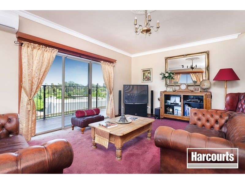 1 Biralee Court, Berwick VIC 3806