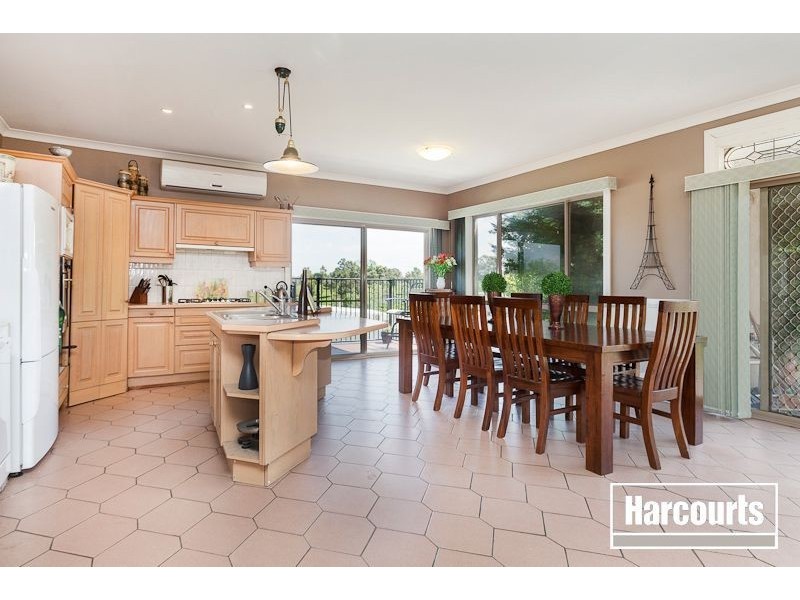 1 Biralee Court, Berwick VIC 3806