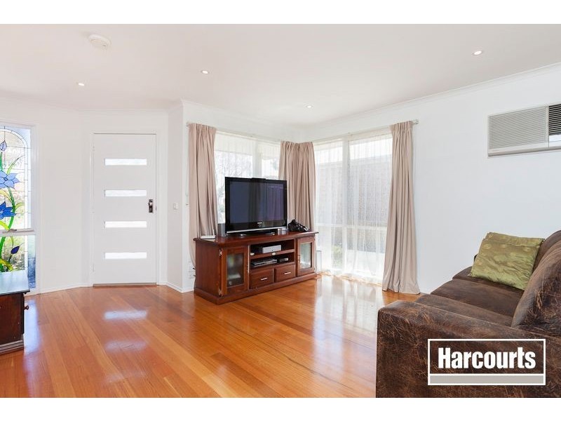 34 Baringa Park Drive, Narre Warren South VIC 3805