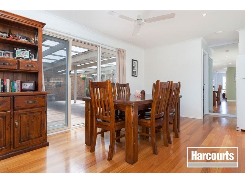 34 Baringa Park Drive, Narre Warren South VIC 3805