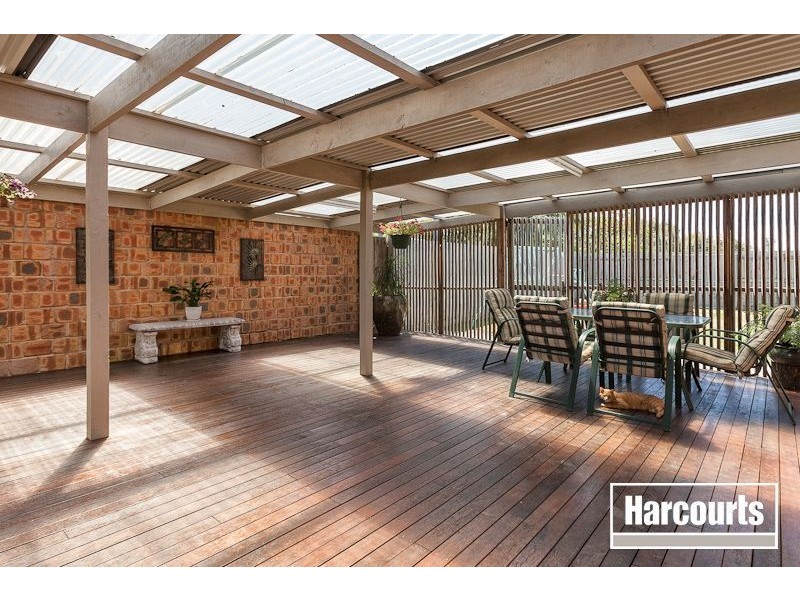 34 Baringa Park Drive, Narre Warren South VIC 3805