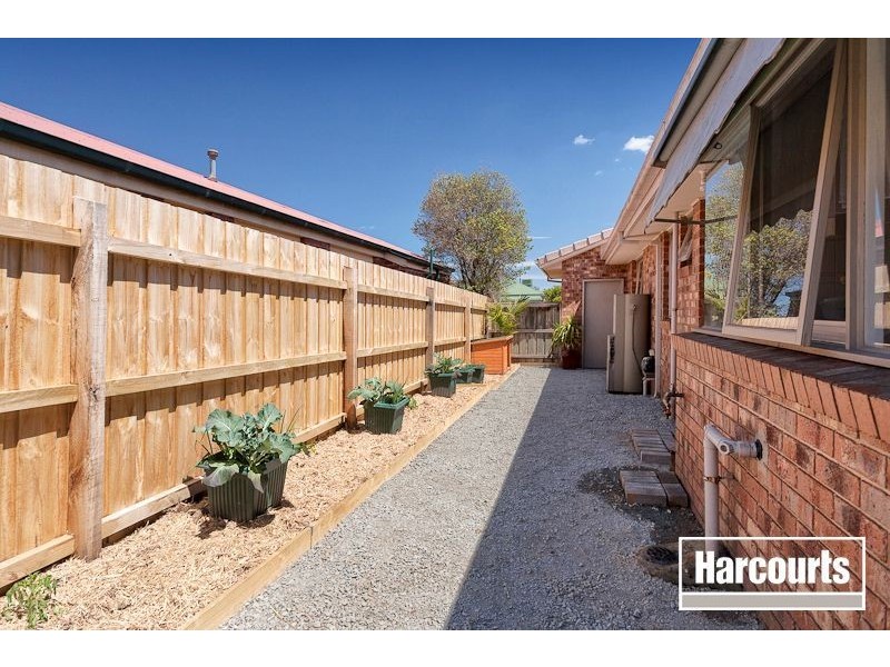 34 Baringa Park Drive, Narre Warren South VIC 3805