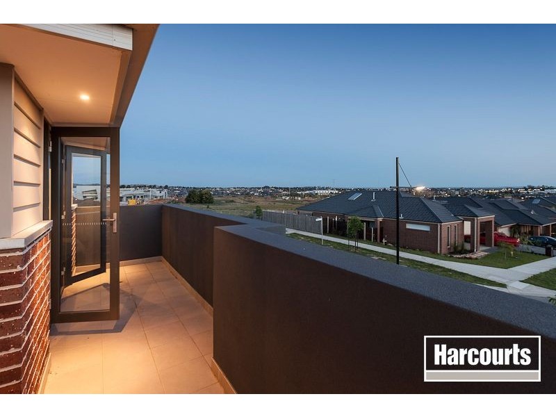 17 Harvest Road, Officer VIC 3809