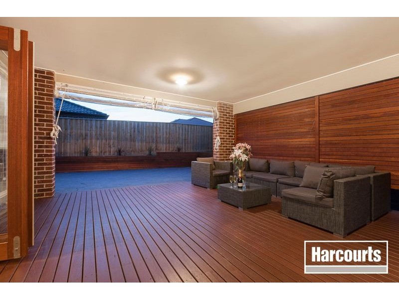 17 Harvest Road, Officer VIC 3809