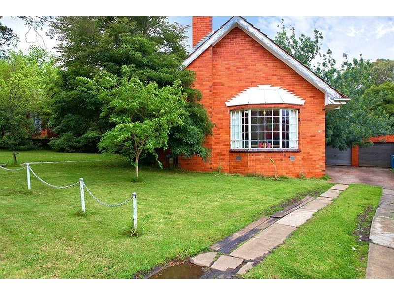 30 Wilson Street, Berwick VIC 3806