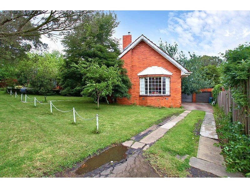 30 Wilson Street, Berwick VIC 3806