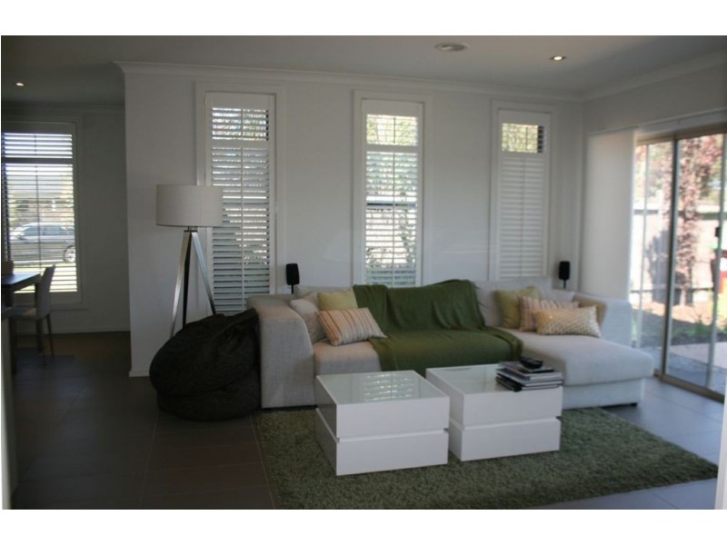 2 Aspect Lane, Cranbourne North VIC 3977