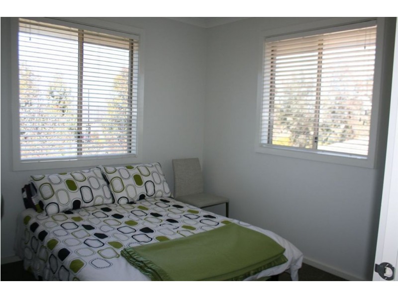 2 Aspect Lane, Cranbourne North VIC 3977