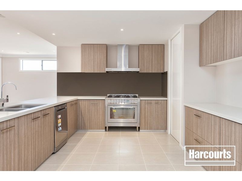 112 Sabel Drive, Cranbourne North VIC 3977