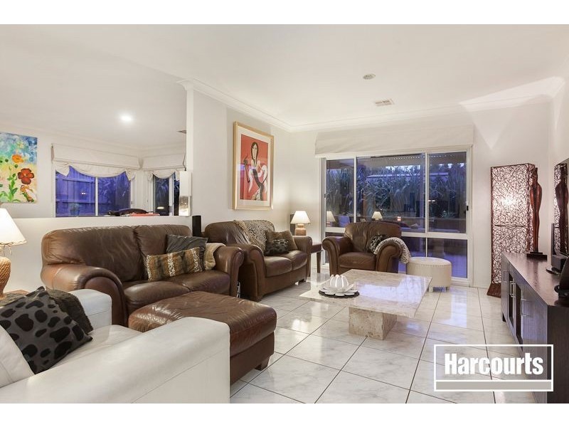 6 Robin Rise, Beaconsfield VIC 3807