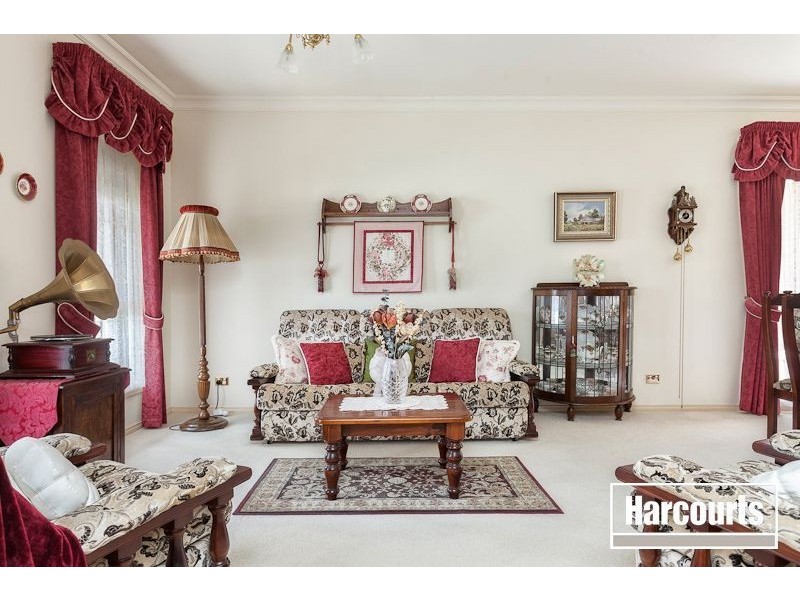 14 Mallard Street, Berwick VIC 3806