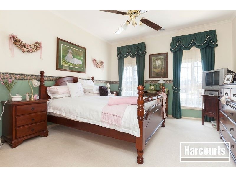 14 Mallard Street, Berwick VIC 3806