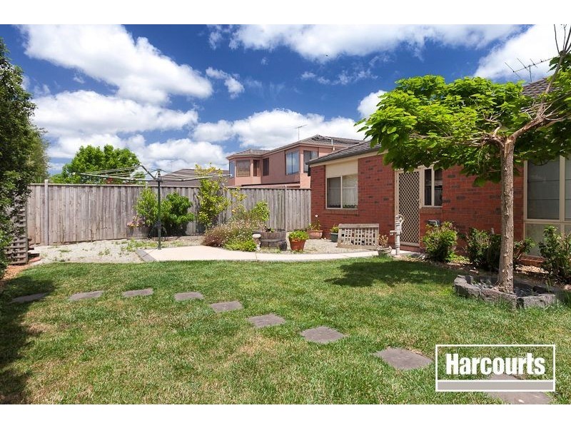 14 Mallard Street, Berwick VIC 3806