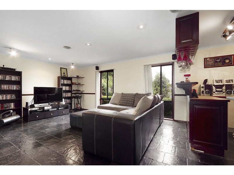 27 Albrecht Avenue, Berwick VIC 3806