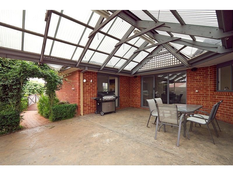 27 Albrecht Avenue, Berwick VIC 3806