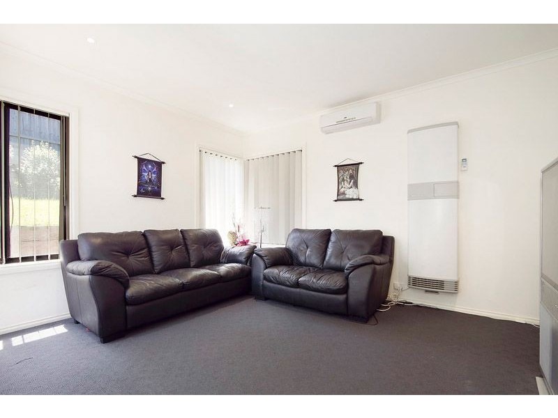 21/103 Army Road, Pakenham VIC 3810