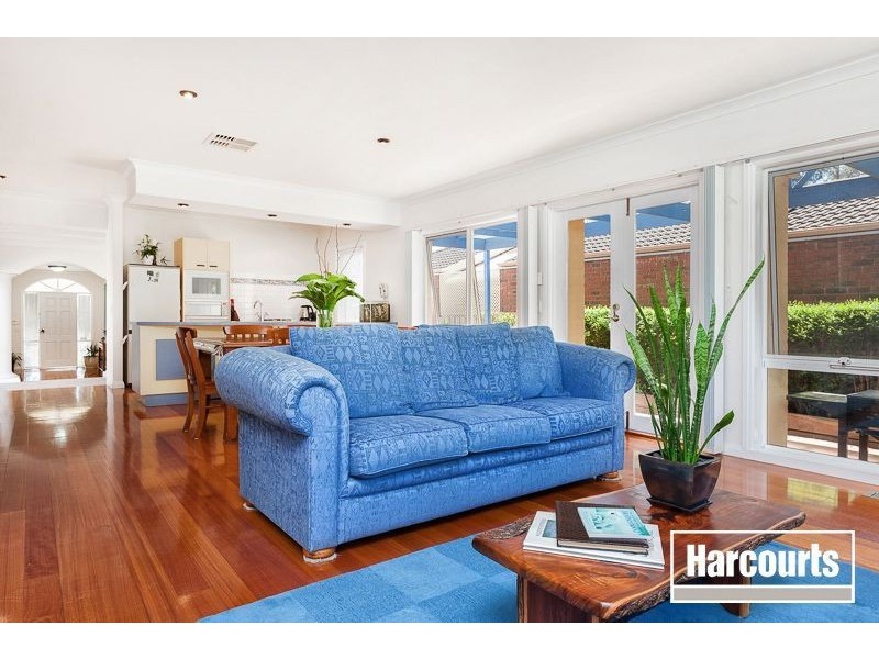 30 Allunga Parade, Berwick VIC 3806